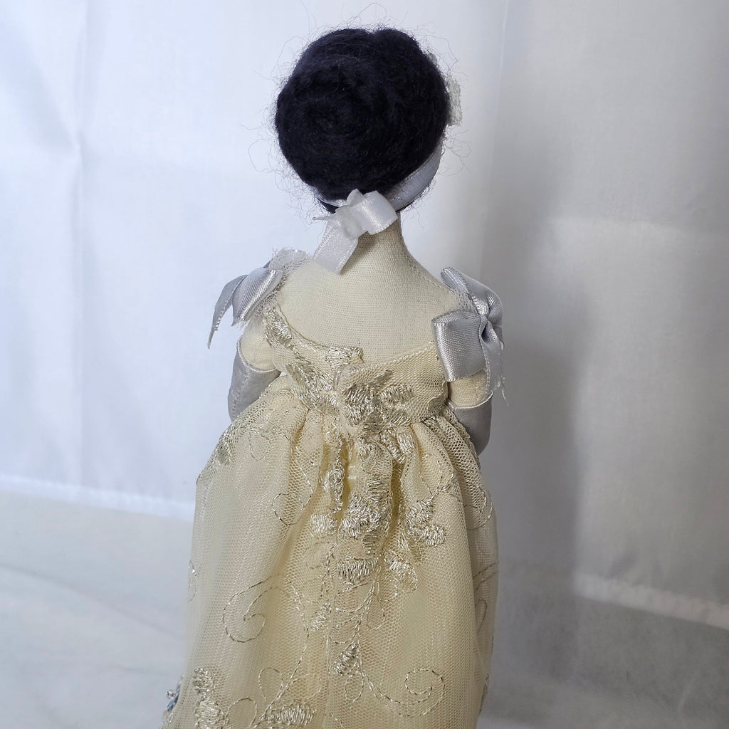Lady in Silver Dress Pattern (New Body Included) Step-by-Step Tutorial